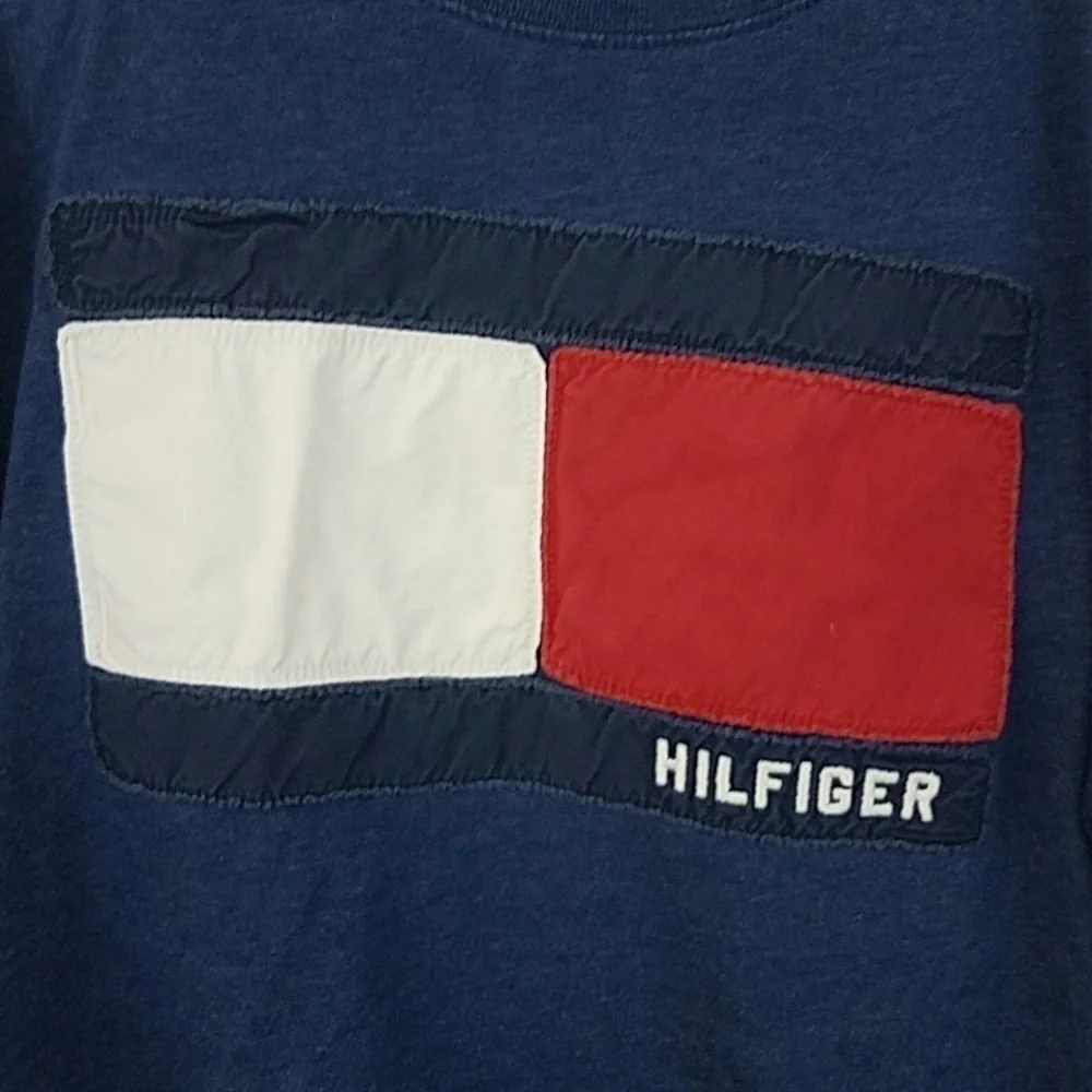 𝅺tommy Hilfiger LG 12-14 boys tshirt flag logo